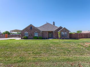 2530 Lake Ridge Cir, Sanger, TX 76266
