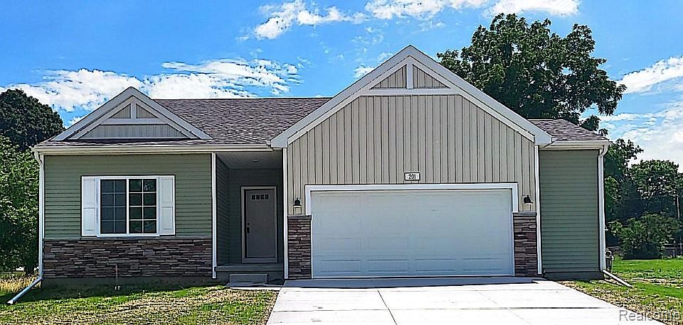 1st image of 201 Kingsberry Dr