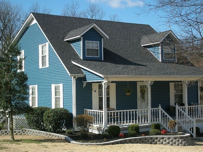 1st image of 419 White Oak Cres