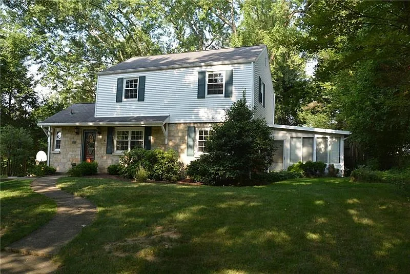 4531 Pinewood Ln photo 1