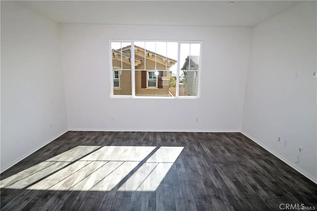 2 bed, 2.5 bath, 1296 sqft, $2,975 — Photo 2