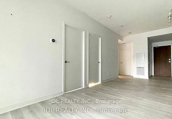 5th image of 90 Queens Wharf Rd #310