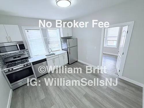 332 61st St #B4 Photo 1