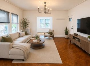 22-23 37th St #1, Astoria, NY 11105