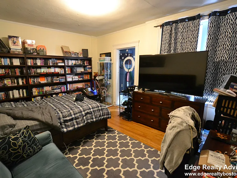 28 Quint Ave #56 — Photo 4