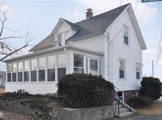 65 Shore Rd, Riverside, RI 02915