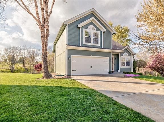 2nd image of 6904 NE 115th Ct