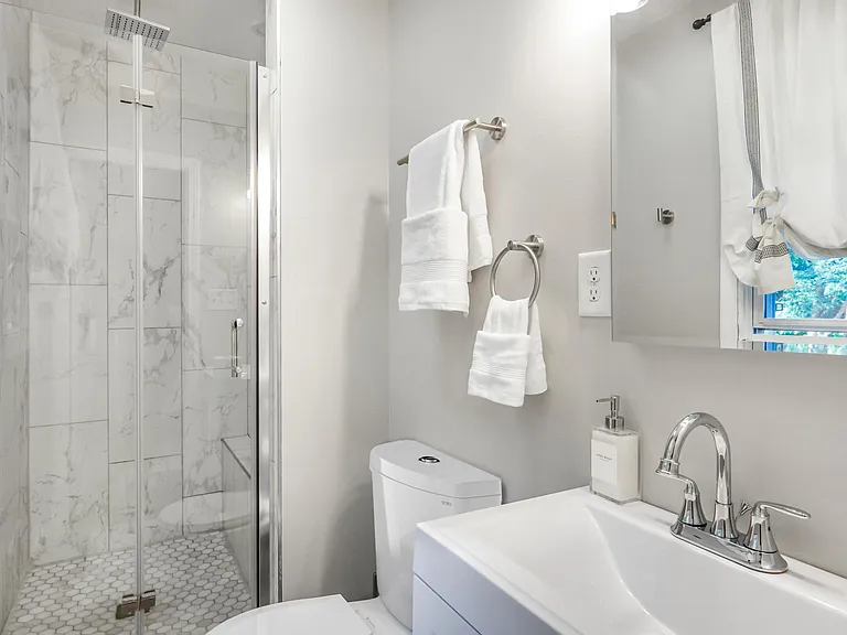 7208 Rockledge Dr — Photo 15