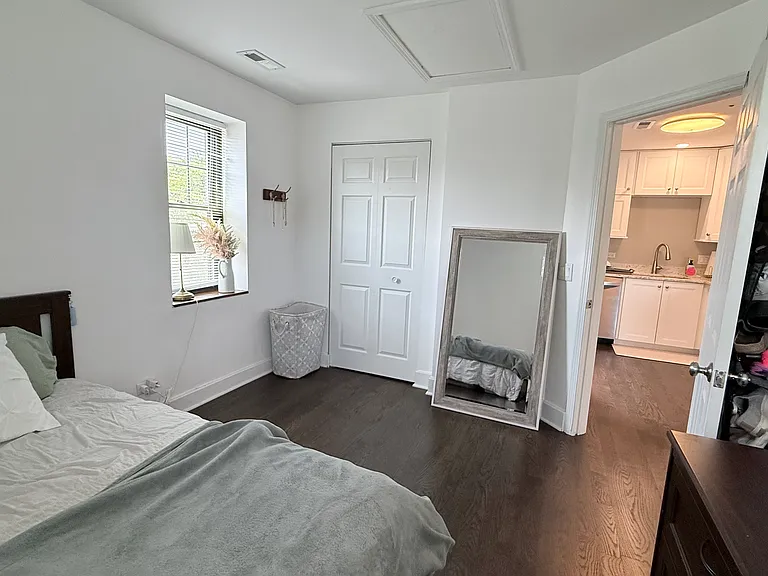 615 Sheridan Rd #3 — Photo 11