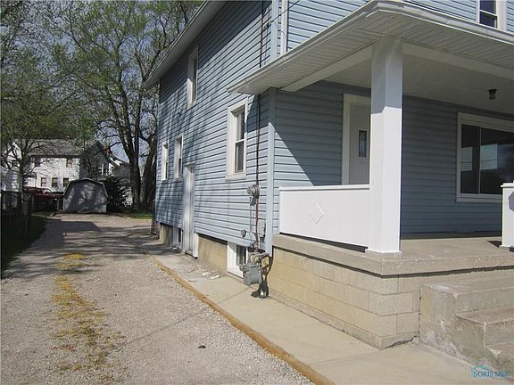3rd image of 1740 E Broadway St