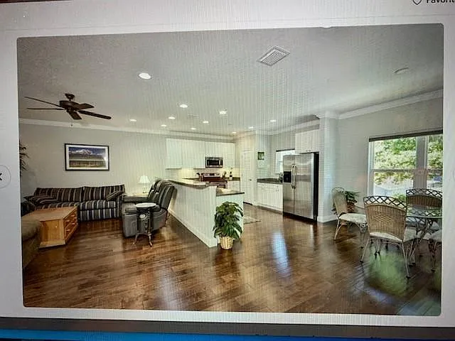 3619 Bay Heights Way — Photo 4