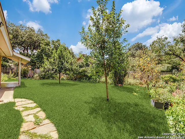 2702 Roundleaf Ct — Photo 9