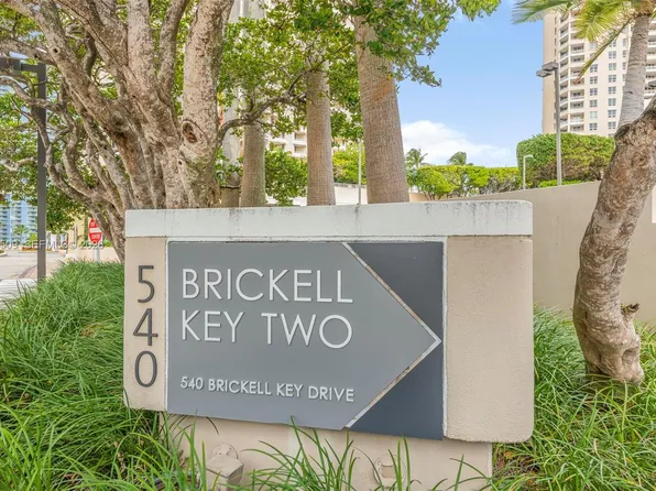 540 Brickell Key Dr, Miami, FL