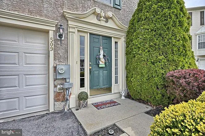509 Fox Trl — Photo 2
