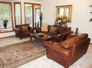 16304 81st Pl NE, Kenmore, WA 98028