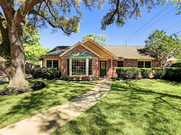 12450 Pinerock Ln, Houston, TX 77024