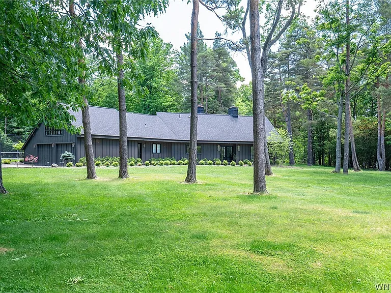 11 Chase Rd — Photo 2