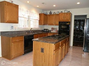 5th image of 5 Summer Lake Ct