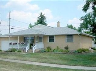 6293 Middlebrook Blvd, Brookpark, OH 44142