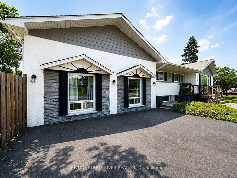 95 Diffin Dr — Photo 10