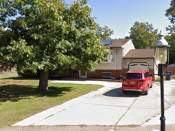 1602 Pin Oak Rd