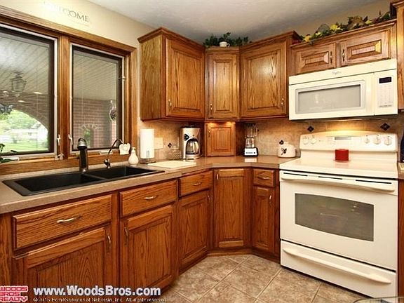 5th image of 1300 N 79th St
