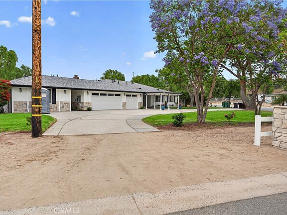 3rd image of 1505 Corona Ave