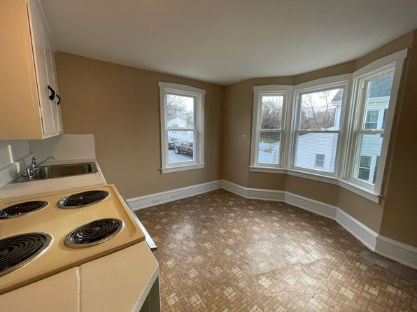 211 Lincoln Ave APT 2, Ephrata, PA 17522