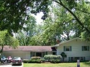 536 Sptuce Dr, Naperville, IL