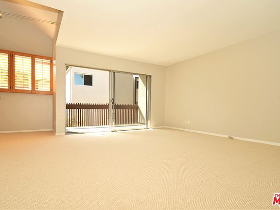 3rd image of 5900 Canterbury Dr APT K229