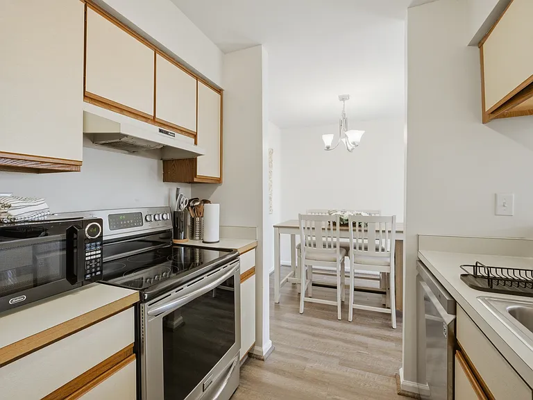 1001 Saint Andrews Way #B — Photo 14