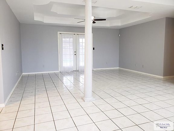 5th image of 1751 Laurel Ln
