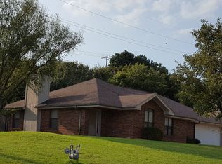 1800 S Berkshire Dr, Stillwater, OK 74074