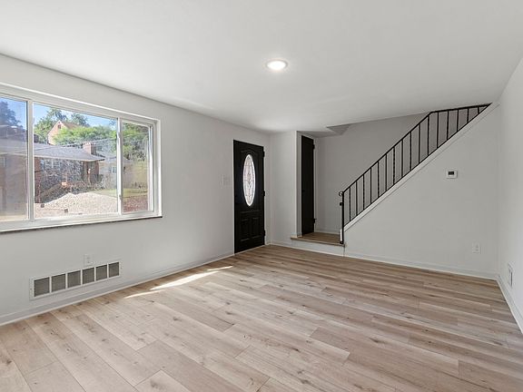 2nd image of 1900 Curranhill Ave