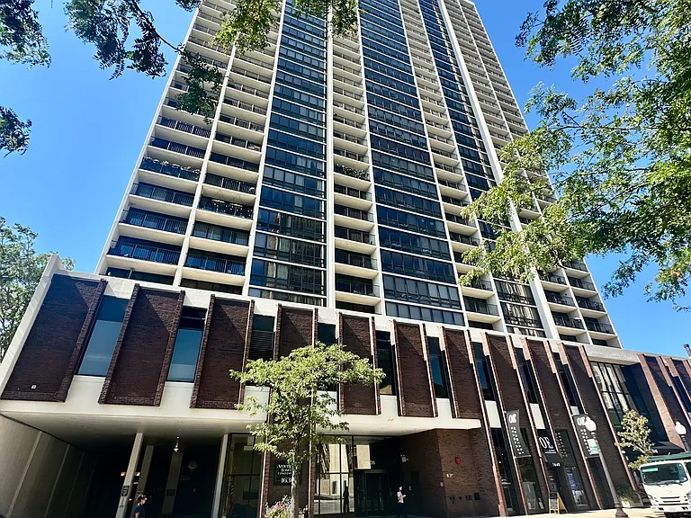 1636 N Wells St #2214 — Photo 1