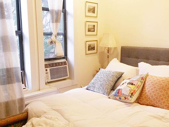 4th image of 42 Hicks St APT 3S