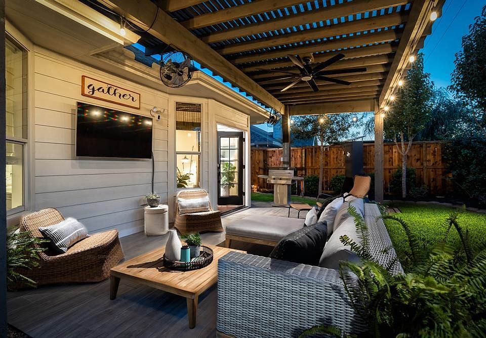 Located in Gleannloch Farms you'll find this extensively elegantly remodeled home with a touch of rustic.