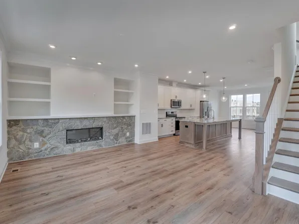 4008 Varick St, Charlottesville, VA 22901