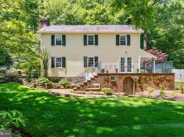 18 Adams Dam Rd, Rockland, DE 19732