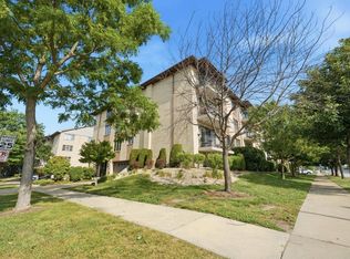 4500 W 93rd St APT 1A, Oak Lawn, IL 60453