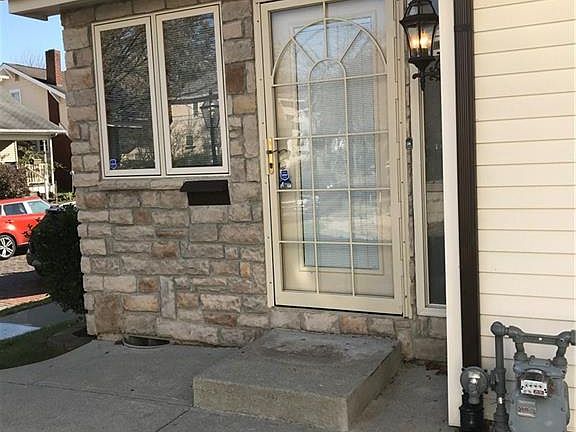 3rd image of 1211 Carlisle Ave