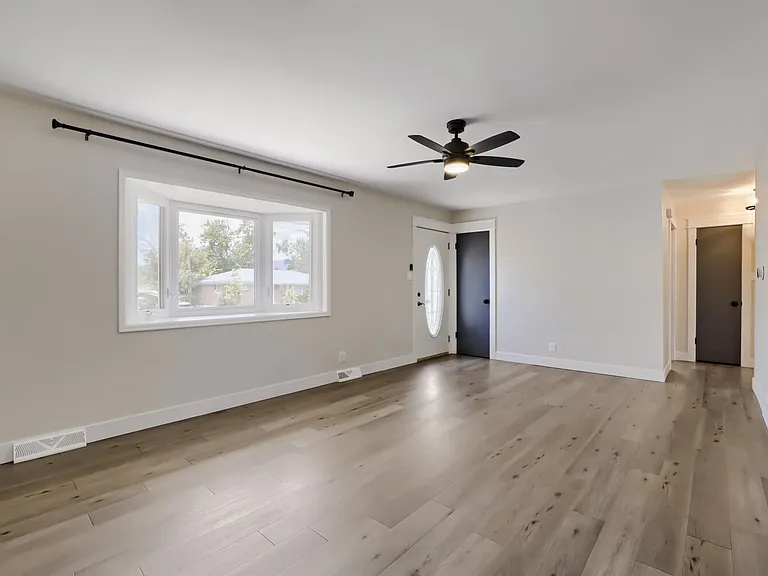 16125 W 13th Pl — Photo 4