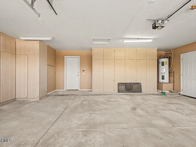 1320 E Cottonwood Ln — Photo 22