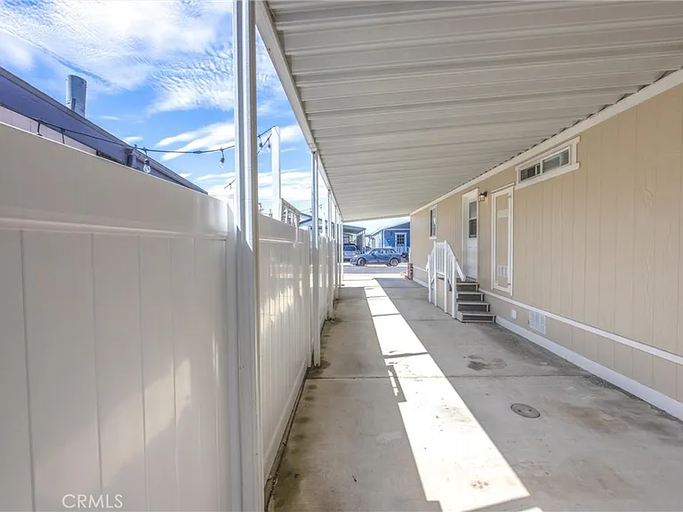 21851 Newland St #104 — Photo 37
