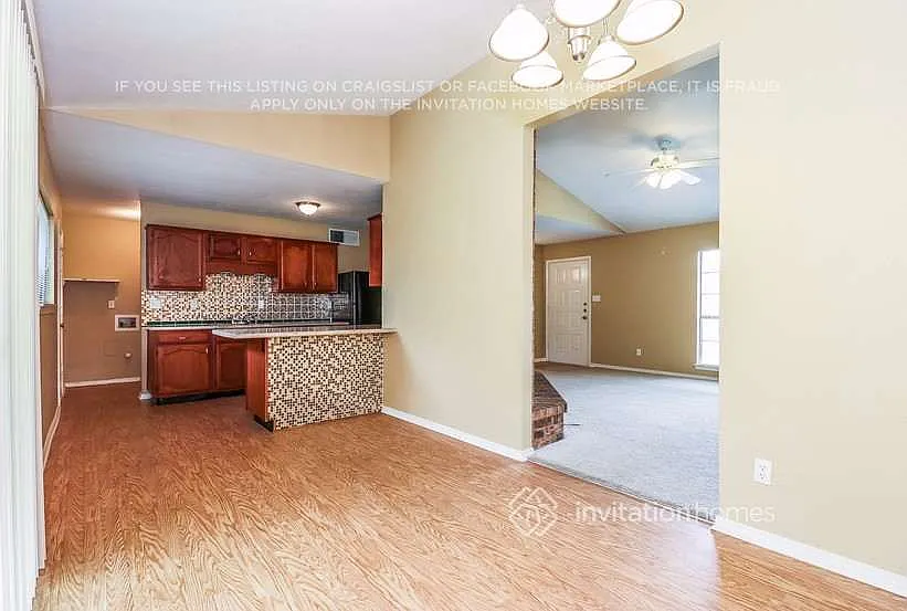 324 Matterhorn St Cedar Hill, TX 75104 — Photo 2