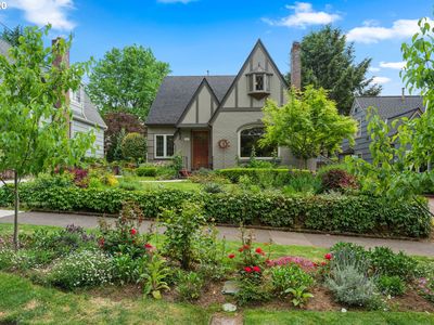 3748 SE Carlton St, Portland, OR, 97202