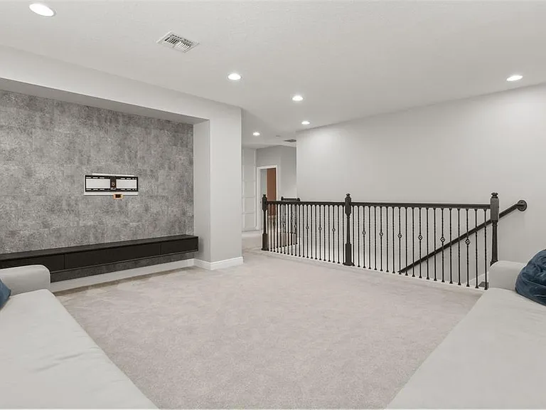 8507 Geddes Loop — Photo 36