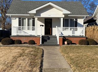 144 8th St, Wood River, IL 62095