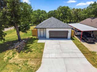 1818 E Tucker St, Fort Worth, TX 76104
