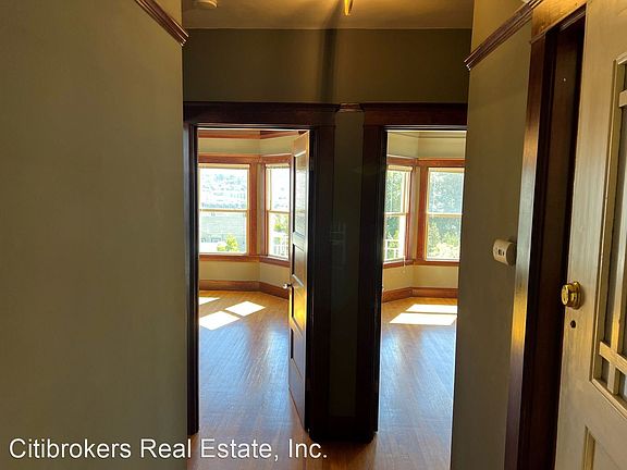 4th image of 3721 25th St #11431264